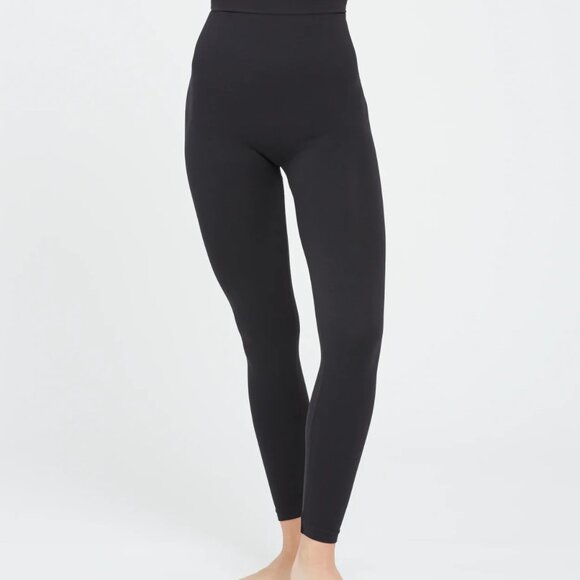 NEW Spanx Look at Me Now Leggings Very Black S/P 2-4 - Picture 1 of 7
